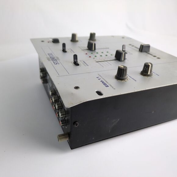 Stanton ESM-11 Stereo Preamp DJ Mixer, Untested for Parts/Repair No Power Cable - Picture 4 of 7